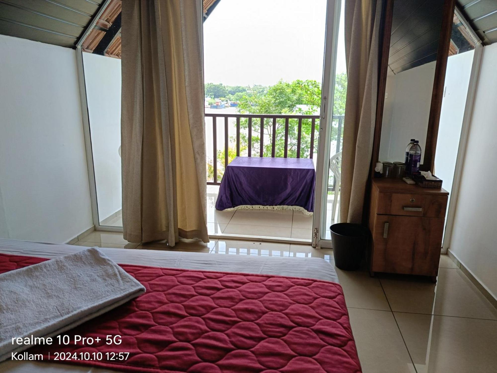 Ripples Backwater Resort, โกลลัม ภายนอก รูปภาพ